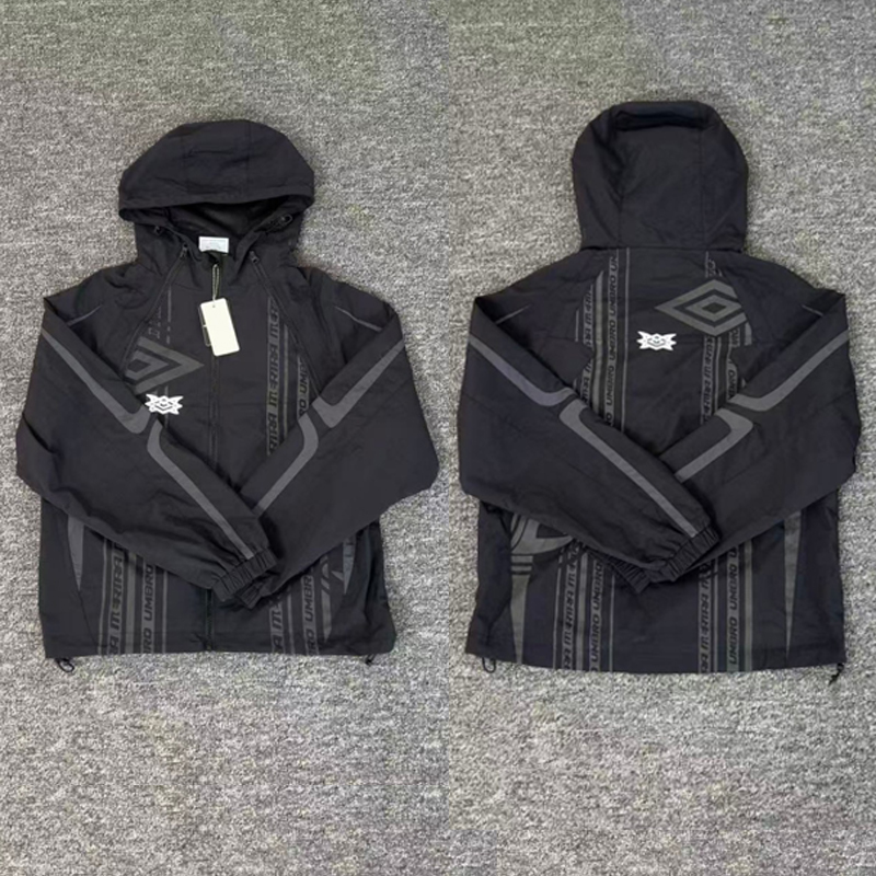 Vintage Schwarze Mertra-Jacke  – Windbreaker Men Zip Bewertung und Preis